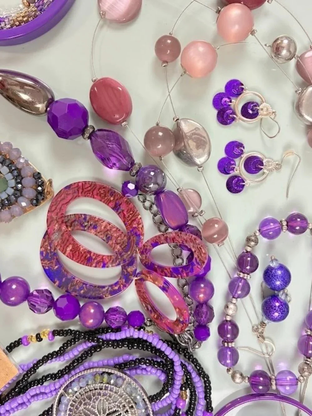 Unbranded jewelry lot